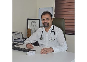 Dr. Parshant Aggarwal, MBBS, MD, DM 