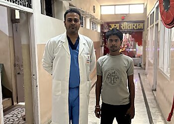 Dr. Parv Mittal, MBBS, MS(Ortho), DNB, MNAMS, MRCS, FIJR