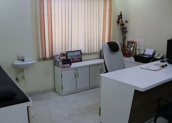 Dr. Pawan Adatia, MBBS, DPM - AASTHA COMPREHENSIVE PSYCHIATRIC CARE HOSPITAL