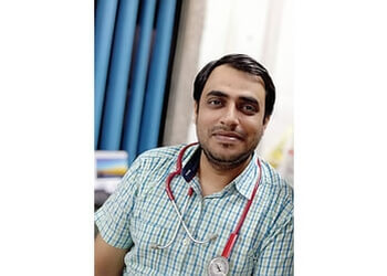 Dr. Pawan Pathak, MBBS, DNB - Hariom Healthcare clinic