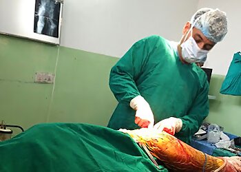 Dr. Peeyush Sharma, MBBS, MS - GANGA ORTHOCARE