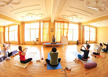 Dr.Piyush Verma, MBBS, MD