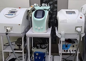 Dr. Poonam Kabra, MBBS, MD - KABRA SKIN, HAIR AND LASER CLINIC