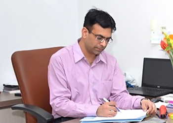 Dr. Prakash Agarwal, MBBS, MD - PRAKASH EYE CARE AND LASER CENTER