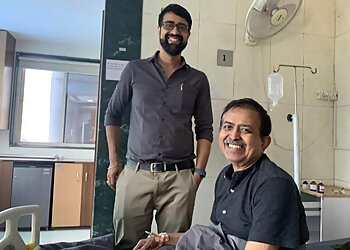 Dr. Prateek Tiwari, MBBS, MD, DM, DNB - APOLLOSAGE BHOPAL