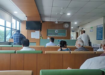 Dr Pratik D Shah, MBBS, MS, DNB