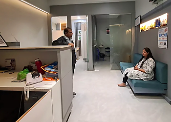 Dr. Pratikshit Mahajan, MBBS, MS, DNB