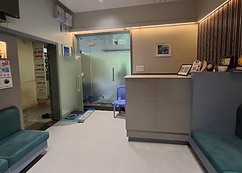 Dr. Pratikshit Mahajan, MBBS, MS, DNB