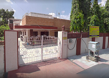 Dr. Praveen Kumar Gupta, MBBS, MS, M.Ch