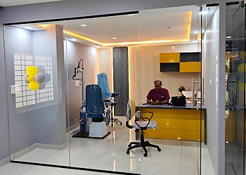 Dr. Praveen S Alvandi, MBBS, MS - VUMAX EYE HOSPITAL