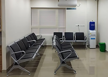 Dr. Praveen Valsalan, MBBS, MD - APEX PULMONOLOGY CLINIC