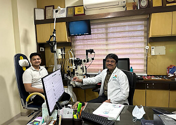 Dr. Pravin Vyawahare, MBBS, MS - VYAWAHARE NETRALAYA