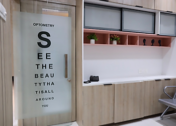 Dr. Prerana Joshi, MBBS, MS - NETRASEVA SUPERSPECIALITY