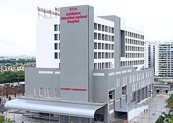 Dr. (Prof.) Manoj Bansal, MBBS, MD, DM -  KOKILABEN DHIRUBHAI AMBANI HOSPITAL