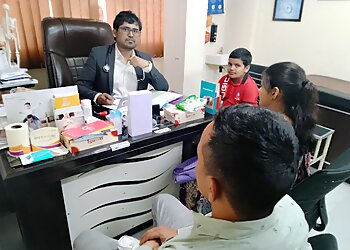 Dr. Puneet Srivastava, MBBS,MRCP((Internal medicine), MRCP(Rheumatology)