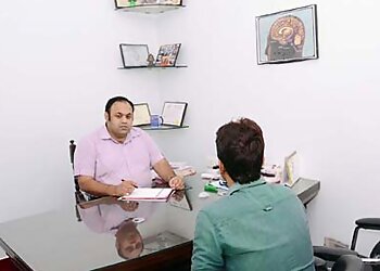 Dr. Pushkar Nigam, MBBS, DNB - NIGAM CLINIC