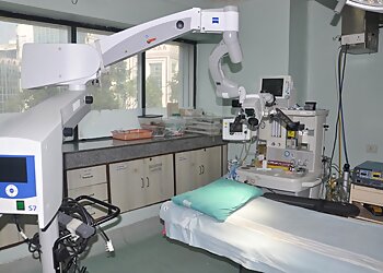 Dr. R. K. Mishra, MS, DNB, M.Ch, DNB, MNAMS, FICS - SIPS Super Specialty Hospital