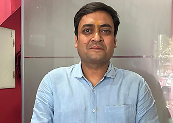 Dr. Rahul Goyal  - COSMO HAIR CLINIC SRINAGAR