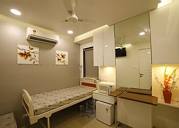 Dr. Rahul Shah, MBBS, MS - AUORA ENT HOSPITAL AND DENTAL CLINIC