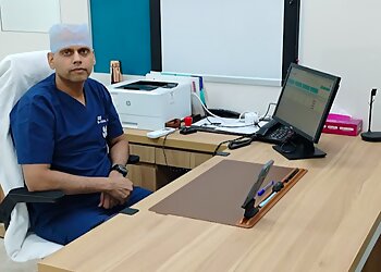 Dr. Rahul Yadav, MBBS, MS, MCh - MAX SUPER SPECIALITY HOSPITAL LUCKNOW
