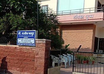 Dr. Rajeev Mathur, MBBS, MD, DM, DNB