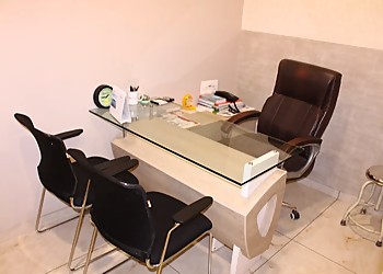 Dr. Rajesh Jain, MBBS, DM