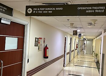 Dr. Rajesh Misra, MBBS, MD, DNB, DM, FACC, FSCI - ARTEMIS HOSPITALS