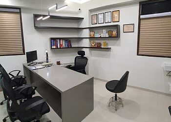 Dr. Rajiv Kharwar, MBBS, MD, DM - DR KHARWAR HEART CLINIC