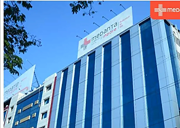 Dr. Rajneesh Kachhara, MBBS, MS, MCh - MEDANTA