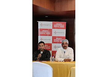 Dr. Rajneesh Kachhara, MBBS, MS, MCh - MEDANTA