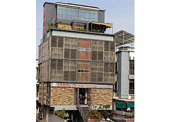 Dr. Rakesh Amroliwala, MBBS, MD - SHISHU CHILDREN HOSPITAL