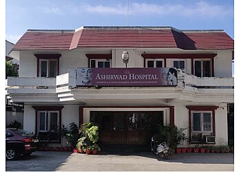 Dr. Rakesh Kalra MBBS, MS, M.Ch - ASHIRWAD HOSPITAL