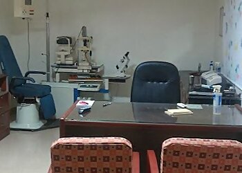 Dr. Ramakrishna, MBBS, MS - R.K EYE CENTRE