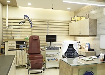 Dr. Raman Abrol, MBBS, MS, DNB - ABROL ENT INSTITUTE & RESEARCH CENTRE