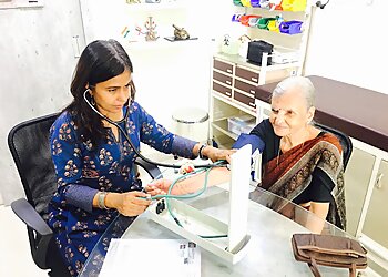 Dr. Rashmi Agrawal, Mbbs - Rashmi's Clinic