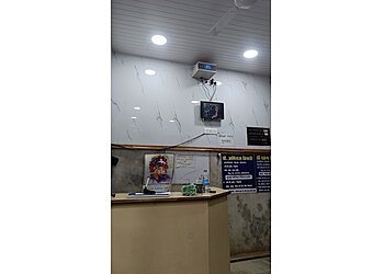 Dr. Ratan Tiwari, MBBS, DLO