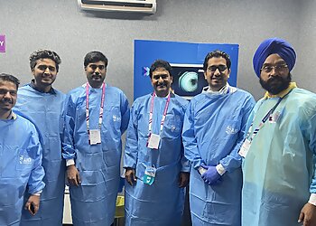 Dr. Rishabh Gupta, MBBS, MD, DM - M2 MANGLAMPLUS MEDICITY HOSPITAL