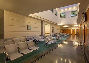 Dr. Rishi Dhawan, MBBS, MS, M.Ch - MAX SUPER SPECIALTY HOSPITAL