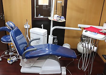 Dr Rohit Jakhar, BDS, MDS, PGDCOI, PGDSD - SHREEJI DENTAL HOSPITAL