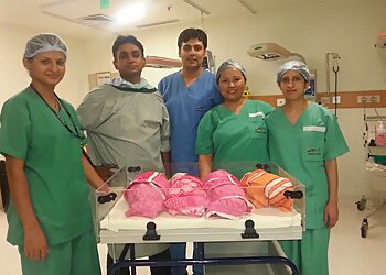 Dr. Rohit Srivastava, MBBS, DCH - MAX SUPER SPECIALITY HOSPITAL