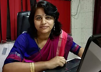 Dr. Rupali Mendhe