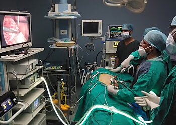 Dr. Rustam Singh Kaurav, MBBS, MS, M. Ch - TRUE HEALTH POLYCLINIC