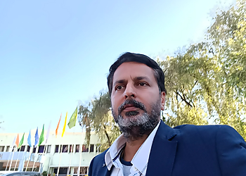 Dr. SK Tiwari, MBBS, MS