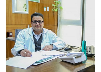 3 Best Plastic Surgeons in Jaipur, RJ - ThreeBestRated