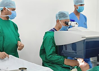 Dr. Sachin Arya, MBBS, DOMS - ANANDAM NETRALAYA