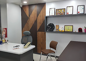 Dr. Sachin Vibhandik, MBBS, MD - VISTA CLINIC