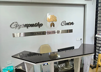 Dr. Salil Bhargava, MBBS, MD, DTCD, FCCP, DNB, MNAMS - GYANPUSHP RESEARCH CENTER FOR CHEST AND ALLER