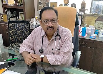 Kanpur Kidney Specialist Doctors Dr. Samir Govil, MBBS, MD, DNB - RENAL CARE CENTRE image 1