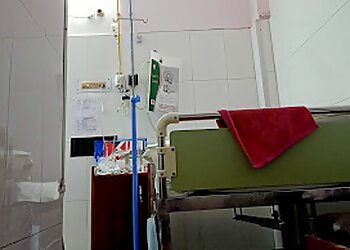 Dr. Samir Saxena, MBBS, MS, M.Ch, DNB, MNAMS - NEW LEELAMANI HOSPITAL