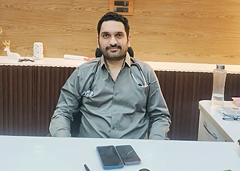 Dr. Sandeep Bijapur, MBBS, MD